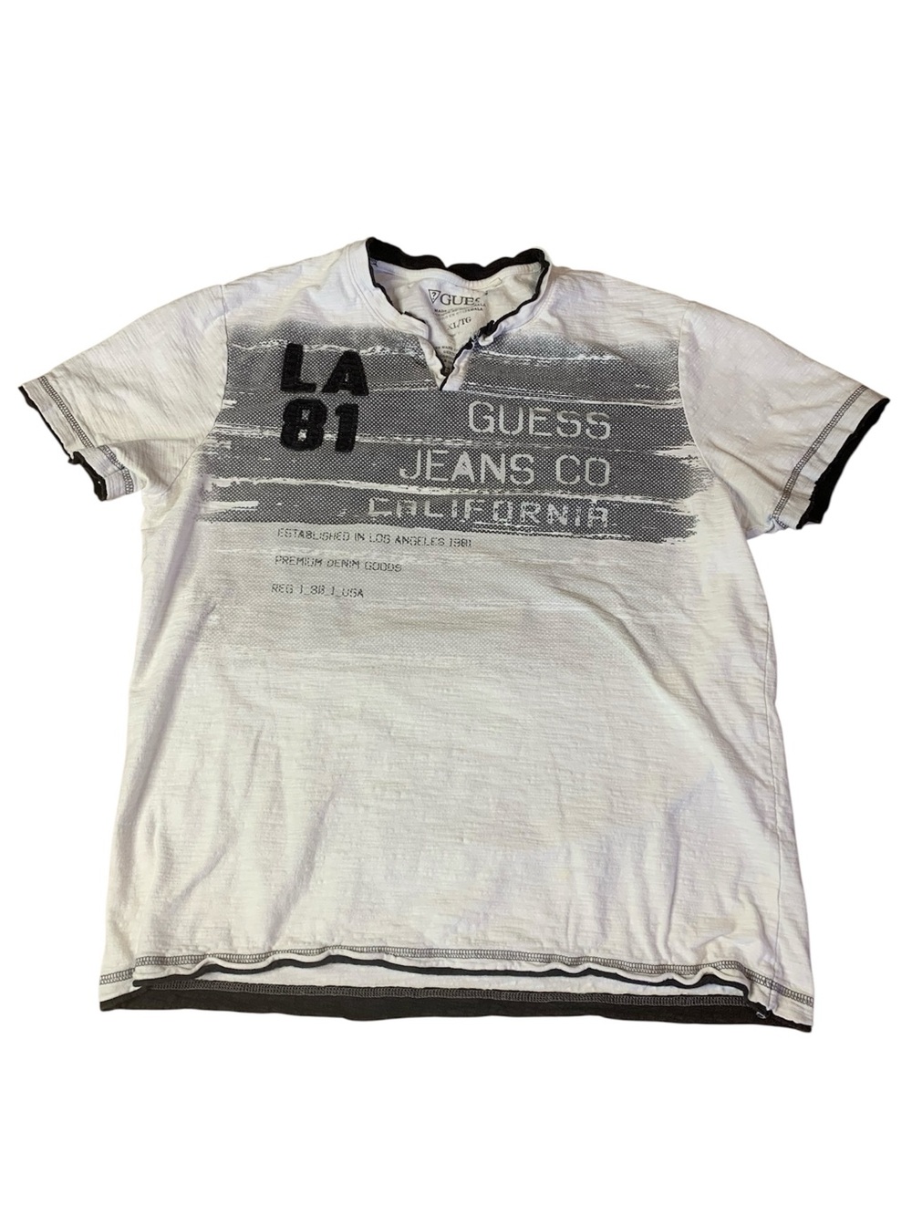 GUESS Jeans Co. California Graphic Slub Knit Henley T-Shirt White XL